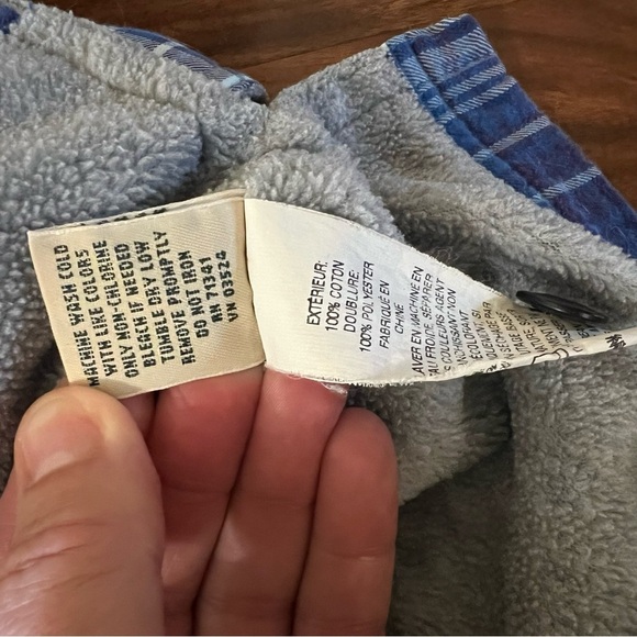 L.L. Bean Fleece Lined Long Sleeve Button Down Blue Plaid Shirt size medium - Picture 8 of 11